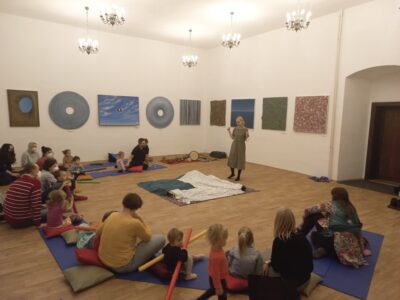 Chomutovská knihovna: Muzikoterapie s Veronikou Boulterovou