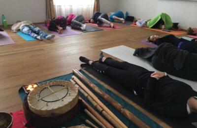 Charitativní akce „Jóga pro dobrou věc“ – Panství Dlouhá Lhota