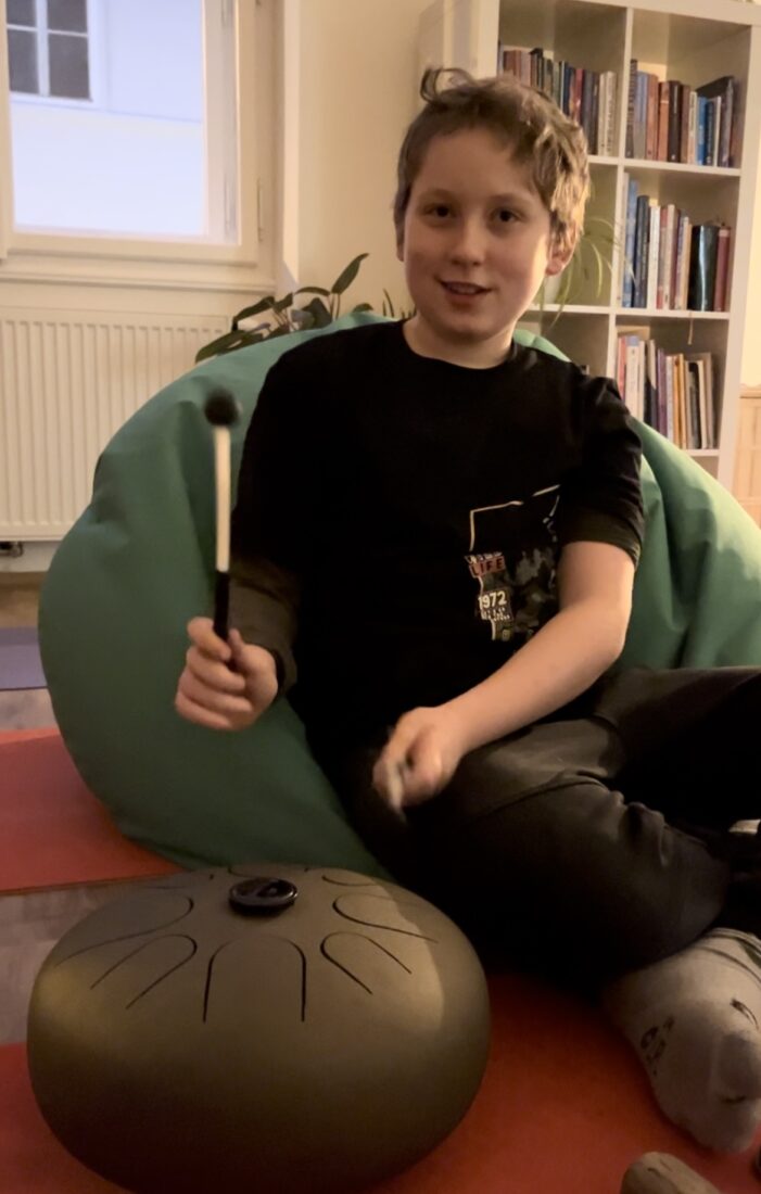 Pravidelná muzikoterapie pro děti s PAS, vývojovou dysfázií či jinými potížemi