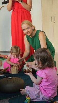 Muzikoterapie pro maminky s dětmi